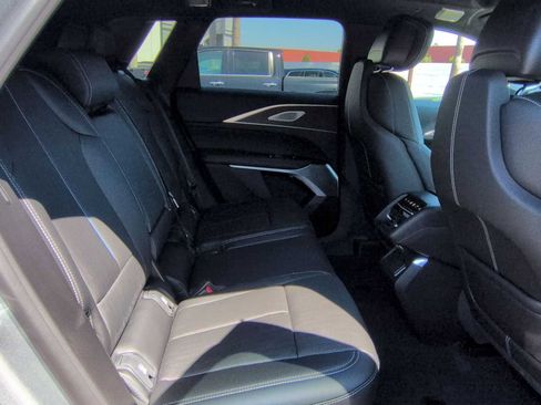 New 2026 Cadillac Lyriq V image 26