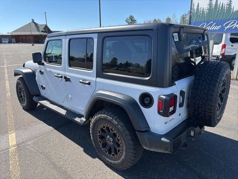 Used 2018 Jeep Wrangler Unlimited Sport S AWD/4WD image 3