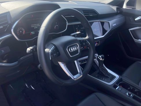 Used 2022 Audi Q3 2.0T Premium Plus AWD/4WD image 4