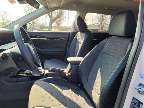 New 2026 Kia Seltos S FWD image 8