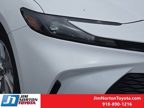 Used 2025 Toyota Camry LE FWD image 9