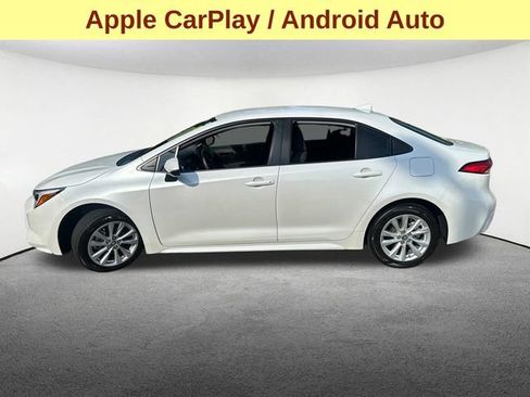 Used 2024 Toyota Corolla LE w/ LE Convenience Package FWD image 6