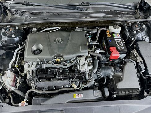 Used 2020 Toyota Camry SE image 30
