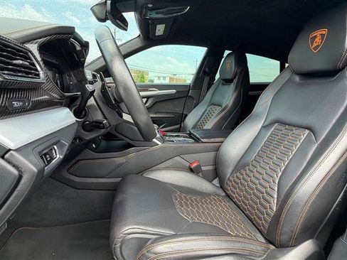 Used 2020 Lamborghini Urus AWD/4WD image 31
