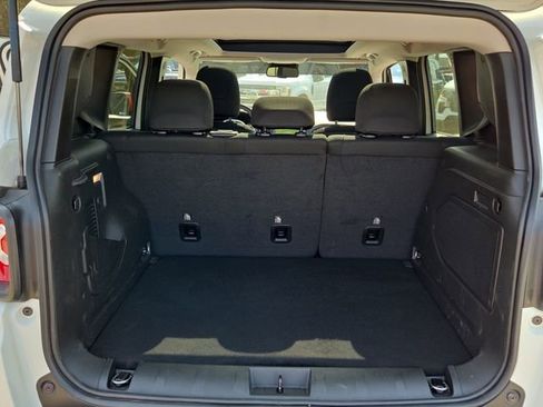 Used 2023 Jeep Renegade Latitude w/ Sun/Sound Group image 26