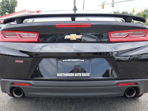 Used 2017 Chevrolet Camaro SS RWD image 5