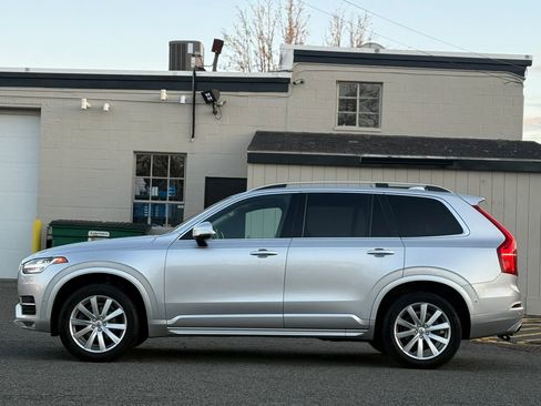 Used 2016 Volvo XC90 T6 Momentum w/ Momentum Plus Package AWD/4WD image 4
