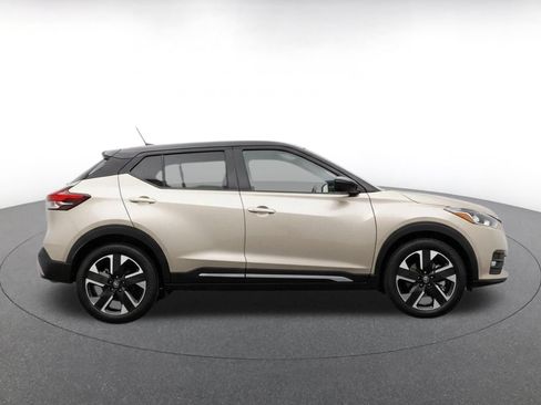 Used 2026 Nissan Kicks SV w/ Cold Weather Package AWD/4WD image 10