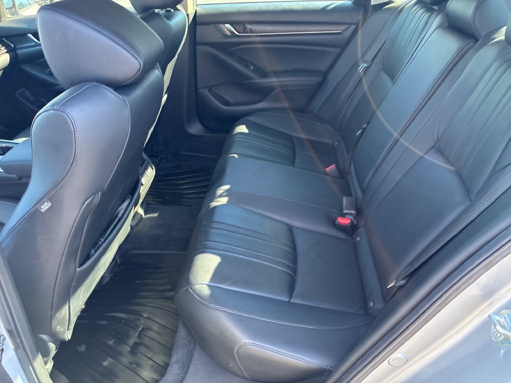 Used 2022 Honda Accord Touring image 19