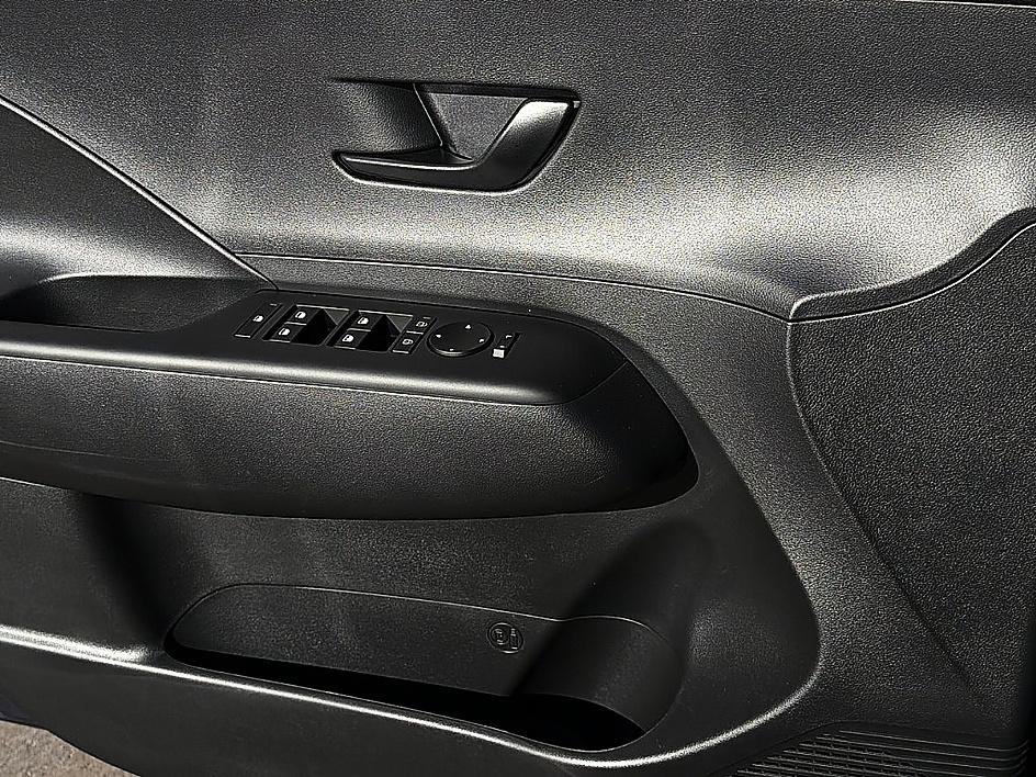 New 2027 Hyundai Kona SEL Sport FWD image 16