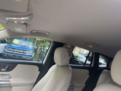 Used 2022 Mercedes-Benz GLA 250 4MATIC image 6