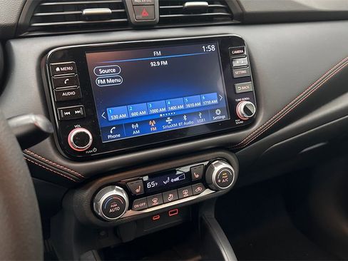 New 2025 Nissan Versa SR w/ Trunk Package image 11