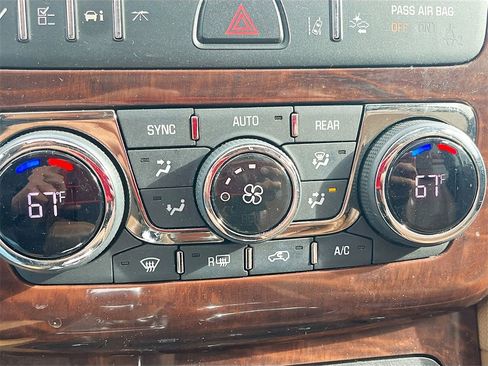 Used 2014 Buick Enclave Leather image 16