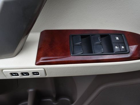 Used 2013 Lexus GX 460 w/ Comfort Plus Pkg AWD/4WD image 42
