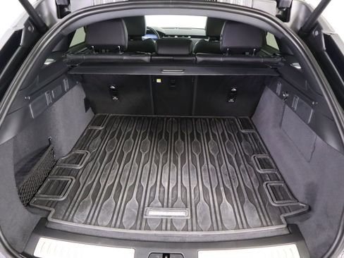 Certified 2026 Land Rover Range Rover Velar Dynamic SE image 29