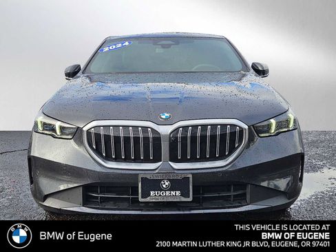 Used 2024 BMW 530i xDrive image 8