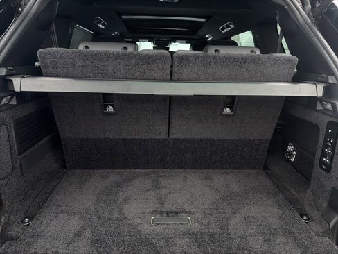 Used 2025 Land Rover Range Rover Long Wheelbase SE image 26