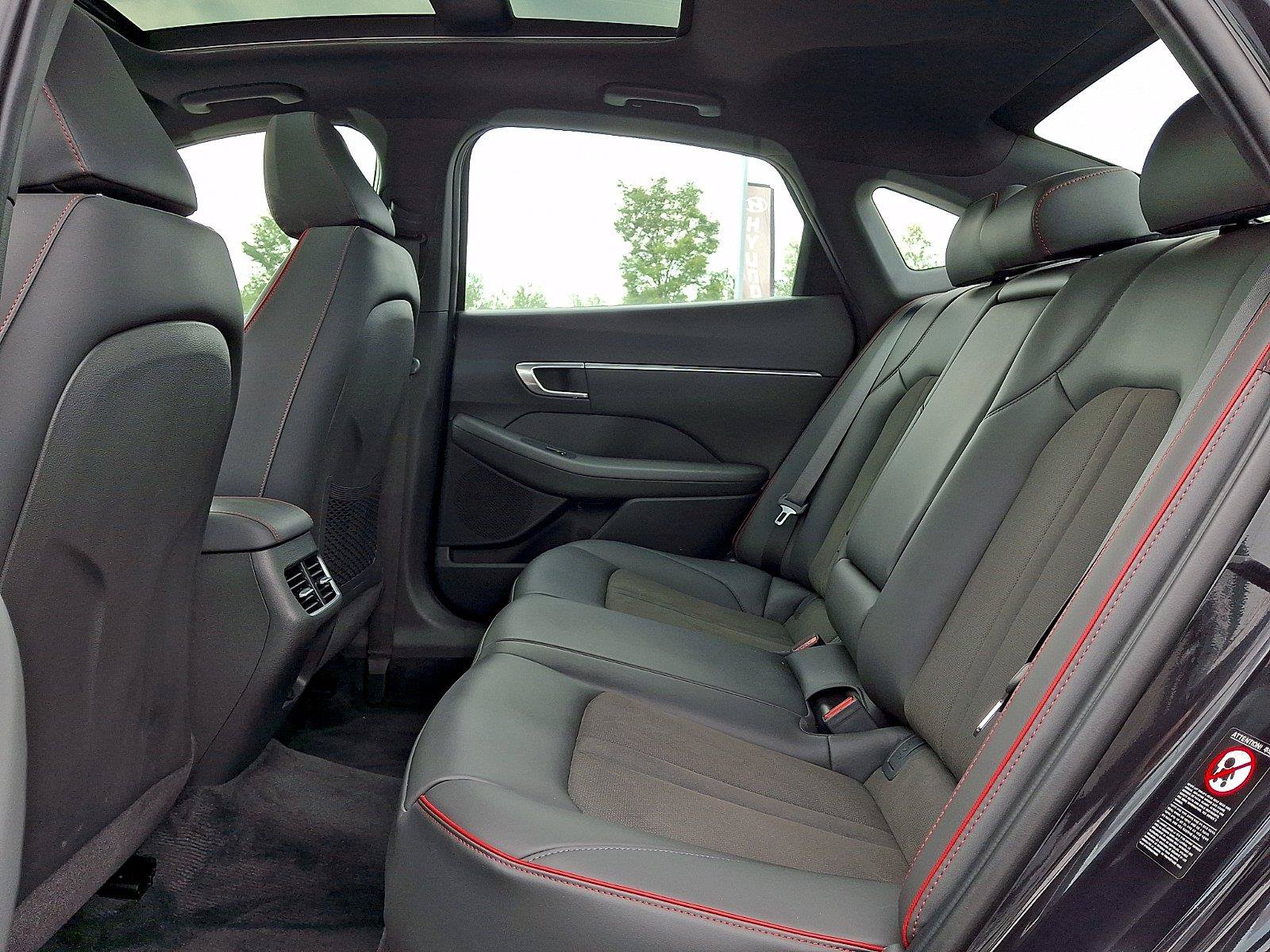 Certified 2023 Hyundai Sonata SEL Plus w/ Cargo Package FWD image 10