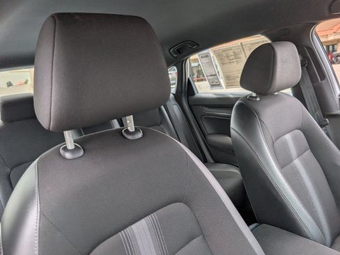 Used 2024 Honda Civic Sport image 3