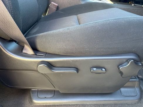 Used 2014 GMC Sierra 2500 SLE w/ Suspension Package, Off-Road image 21