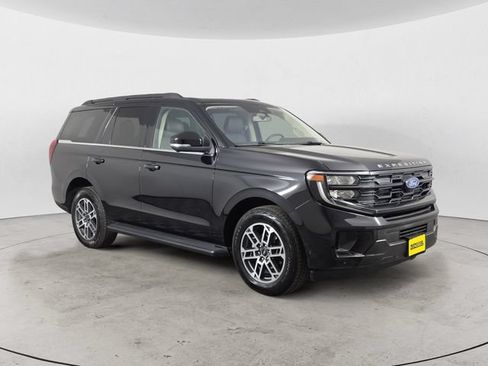 Used 2025 Ford Expedition Active AWD/4WD image 7