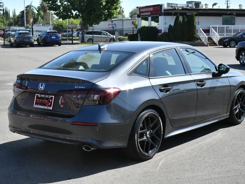 Used 2025 Honda Civic Sport image 8