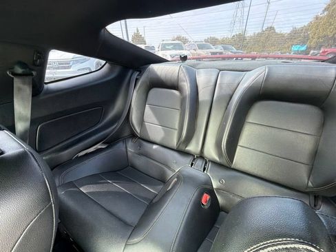 Used 2018 Ford Mustang GT Premium w/ GT Performance Package RWD image 9