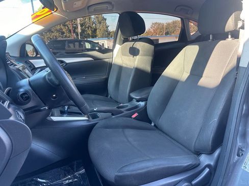 Used 2019 Nissan Sentra S w/ Appearance Package image 9