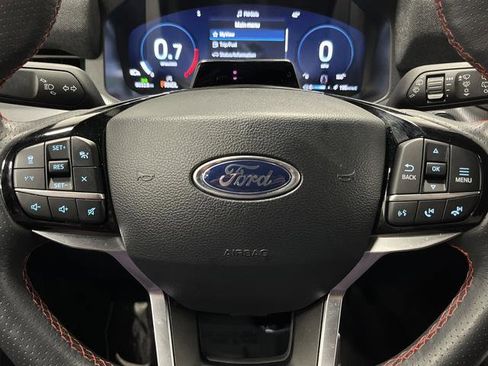 Used 2025 Ford Explorer ST-Line w/ Premium Package image 18