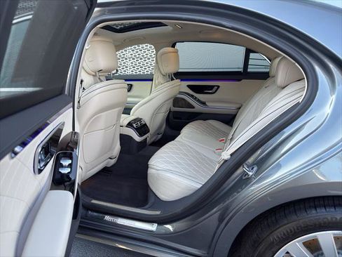 Used 2022 Mercedes-Benz S 500 4MATIC image 12