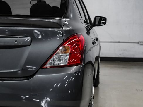 Used 2019 Nissan Versa S Plus FWD image 44