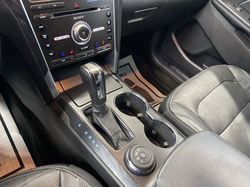 Used 2017 Ford Explorer Limited image 15