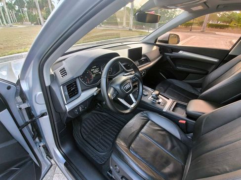 Used 2018 Audi Q5 2.0T Premium w/ Convenience Package AWD/4WD image 5