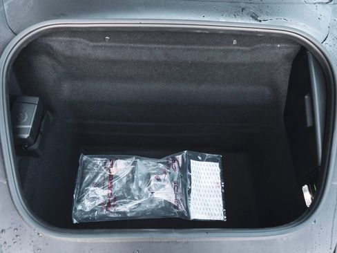 Used 2025 Porsche 911 Carrera image 33