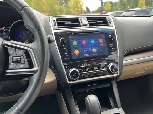 Used 2019 Subaru Outback 2.5i Limited AWD/4WD image 31