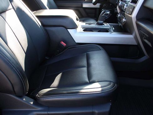 Used 2020 Ford F150 Lariat w/ Equipment Group 502A Luxury AWD/4WD image 21