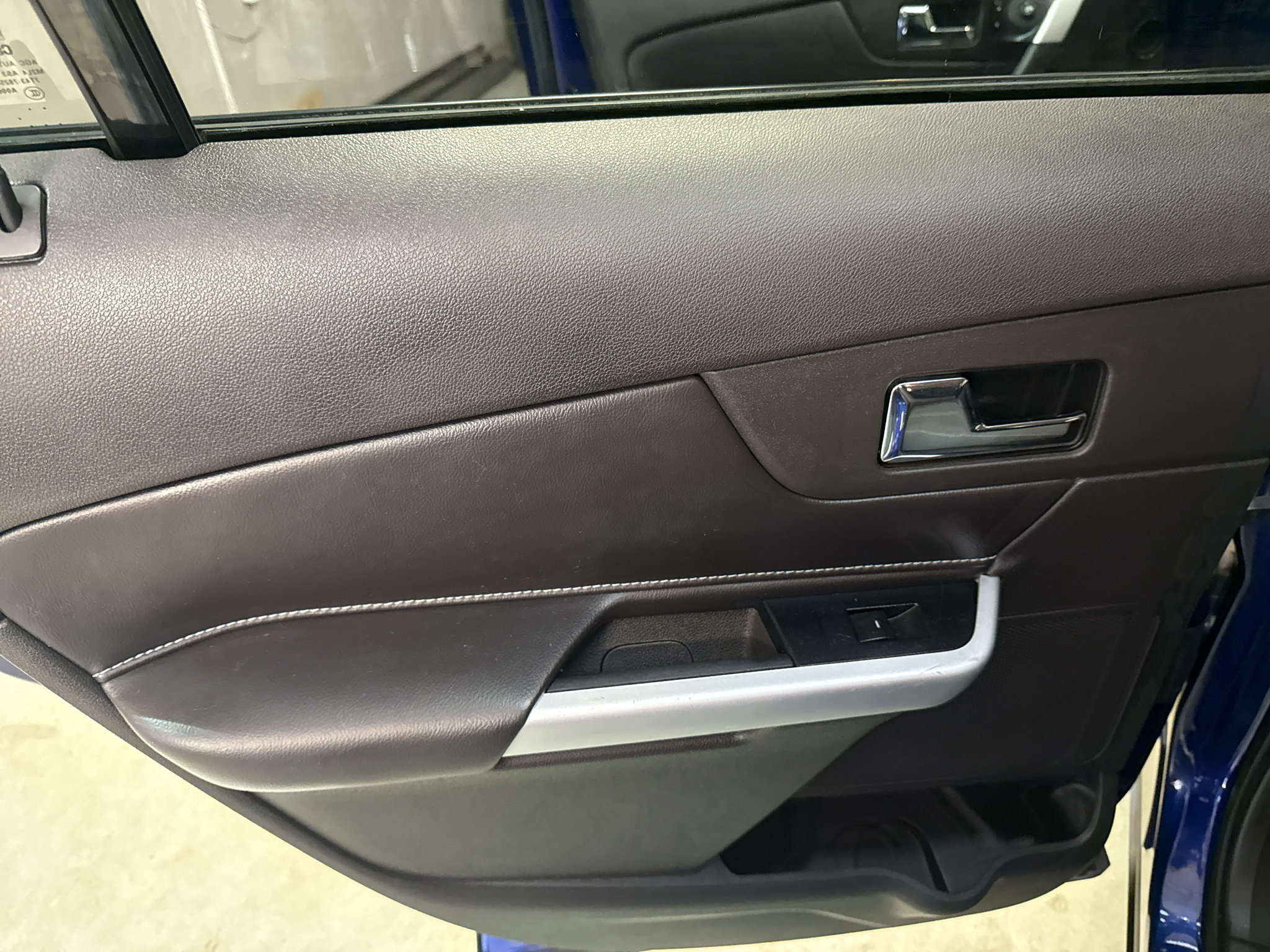Used 2013 Ford Edge SE FWD image 28