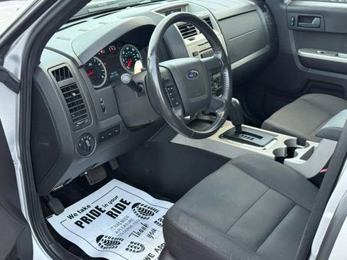 Used 2011 Ford Escape XLT image 13