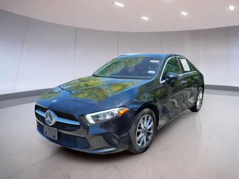 Used 2019 Mercedes-Benz A 220 4MATIC image 2