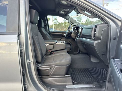 Used 2024 Chevrolet Silverado 1500 LT AWD/4WD image 32