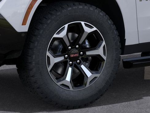 New 2026 GMC Yukon AT4 w/ AT4 Premium Plus Package AWD/4WD image 33