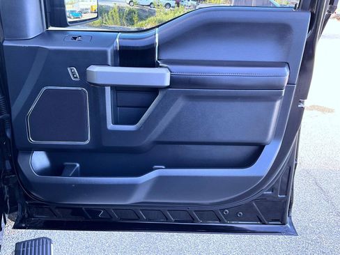 Used 2019 Ford F150 Platinum w/ Equipment Group 701A Luxury AWD/4WD image 19