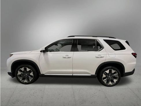 New 2026 Honda Pilot Touring image 2