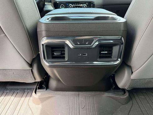 Used 2023 GMC Sierra 1500 SLT w/ SLT Premium Package AWD/4WD image 15