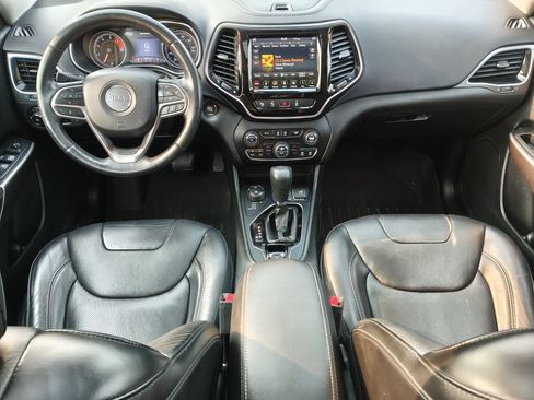 Used 2019 Jeep Cherokee Limited w/ Luxury Group AWD/4WD image 15