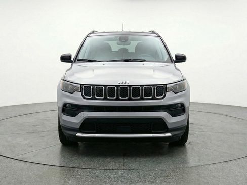 Used 2025 Jeep Compass Limited image 2