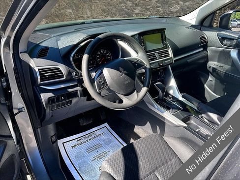 Used 2020 Mitsubishi Eclipse Cross ES FWD image 12