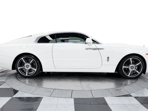 Used 2019 Rolls-Royce Wraith RWD image 35