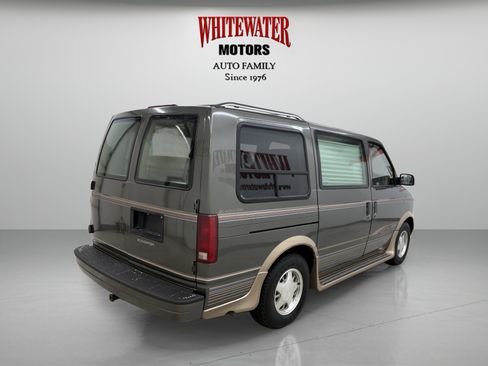 Used 1996 Chevrolet Astro image 4