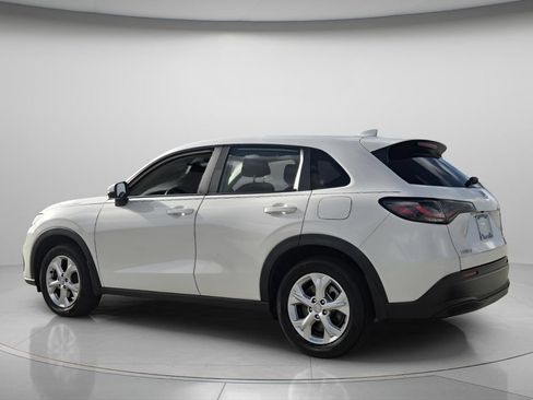 Certified 2025 Honda HR-V LX image 8